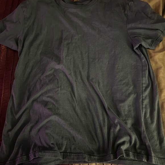 T- shirt Collection-4 pack- Men’s Medium - Picture 5 of 6